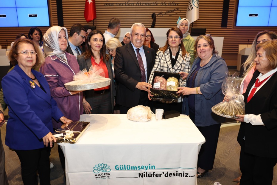 Mahalle kadın derneklerinden Başkan Şadi Özdemir’e ziyaret