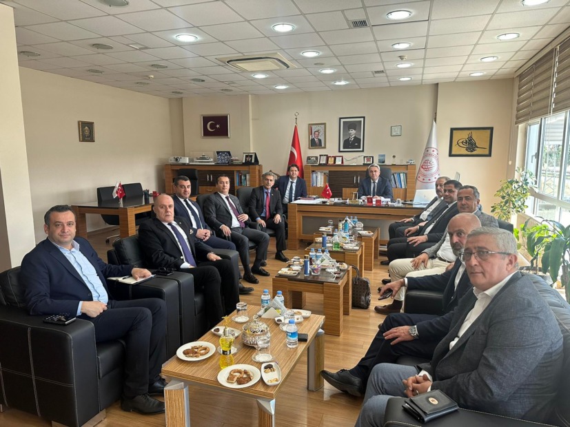 Gemlik’te Yat Limanı Yapılması için Görüşmeleri Sürüyor