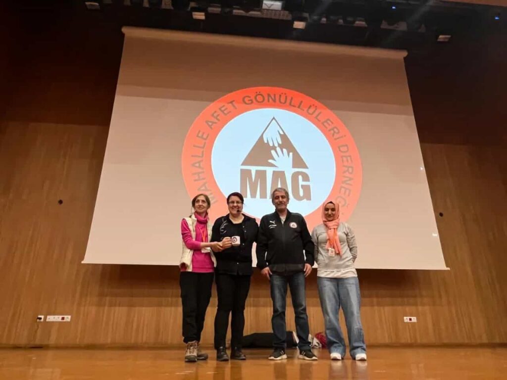 Eğitimci Yelda Baykız Orhangazi Mag’a İletişim Semineri Verdi.
