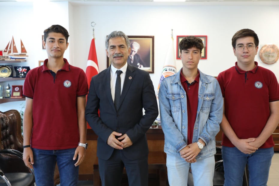 Başkan Şükrü Deviren öğrencilerin sorularını yanıtladı