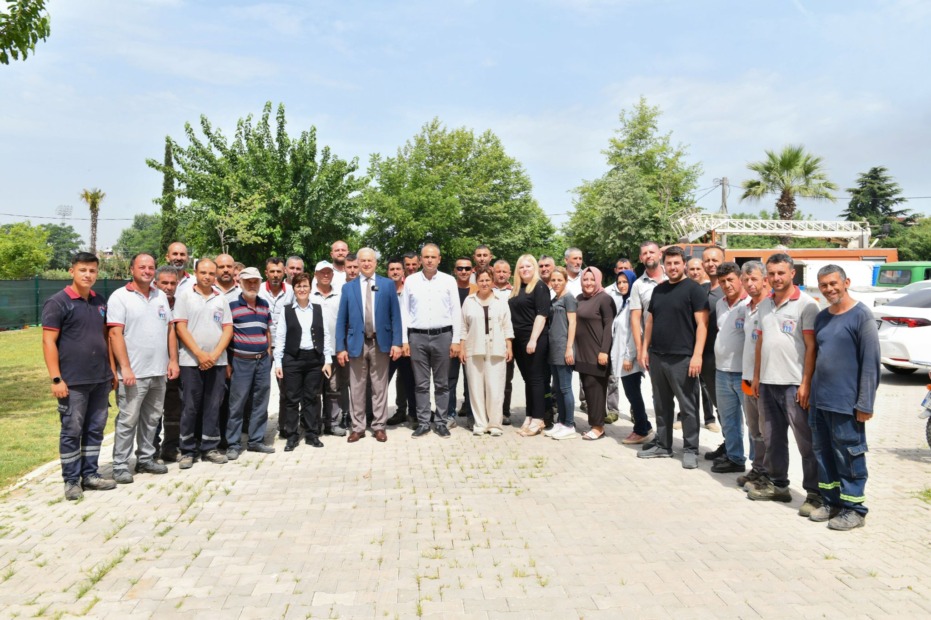 BELEDİYE BAŞKANI ŞÜKRÜ ERDEM, MESAİ ARKADAŞLARIYLA BAYRAMLAŞTI 
