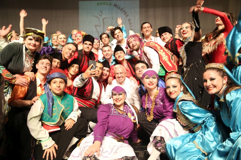 Nilüfer’in rengi “Nirengi”  izleyicileri büyüledi
