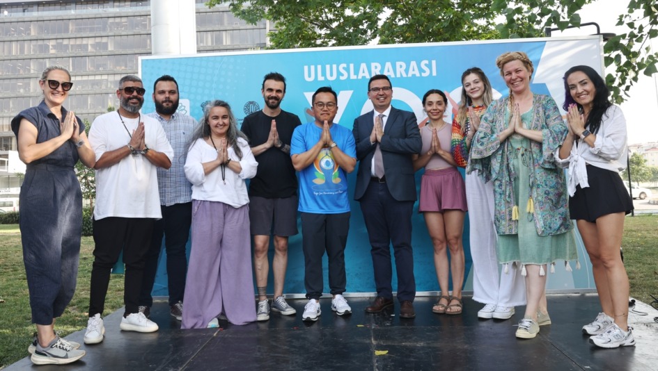 Yoga Günü’nü birlikte kutladılar