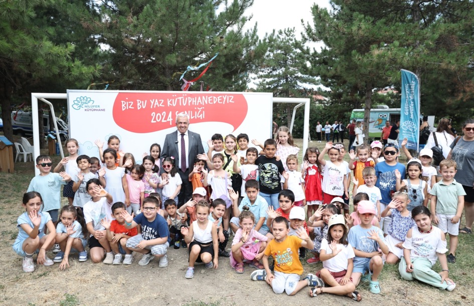 300 çocuk ‘Biz Bu Yaz Kütüphanedeyiz’ etkinliğinde buluştu