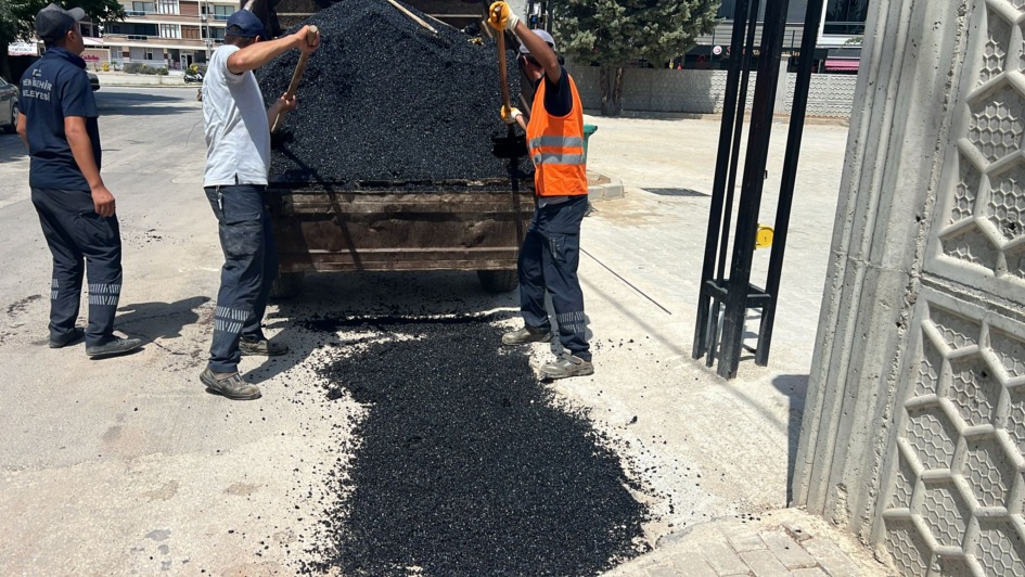 YENİŞEHİR’DE BOZUK YOL KALMAYACAK
