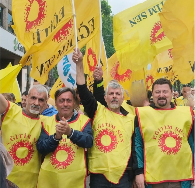 Eğitim-Sen Gemlik; “Laiklik Türkiye Cumhuriyeti’nin Temel İlkelerinden Birisidir”