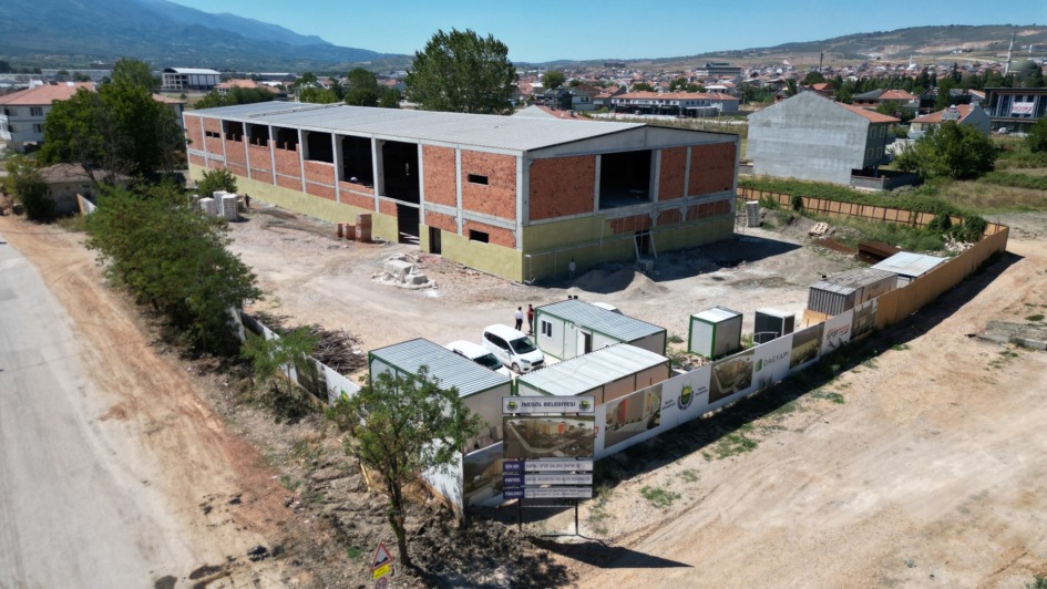 AKHİSAR SPOR SALONUNDA SONA DOĞRU