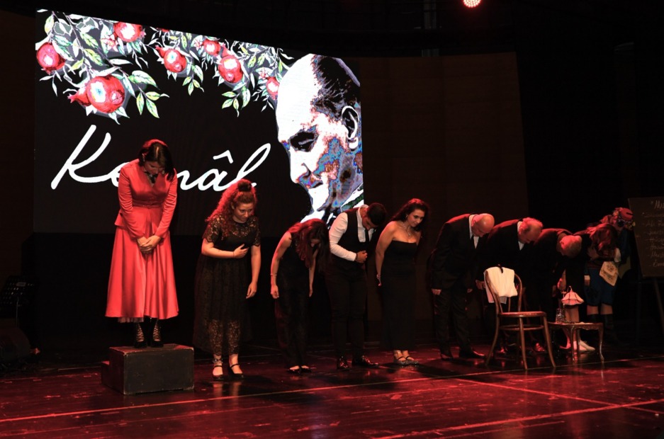 Atatürk’ün hayatının anlatıldığı ‘Kemal’de gözyaşları sel oldu