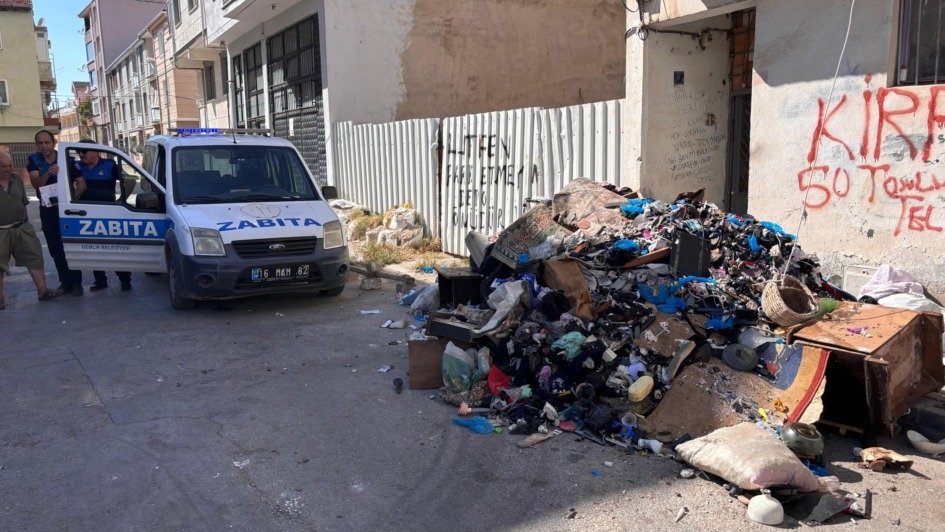 Gemlik’te düzensiz atığa zabıta müdahalesi