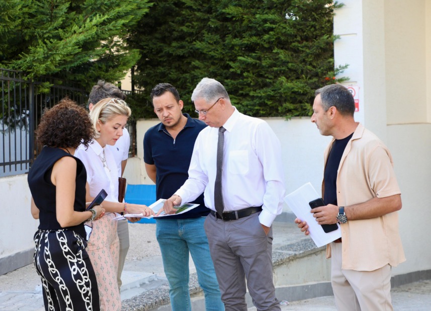 MUDANYA’DA YOLLAR YENİLENİYOR
