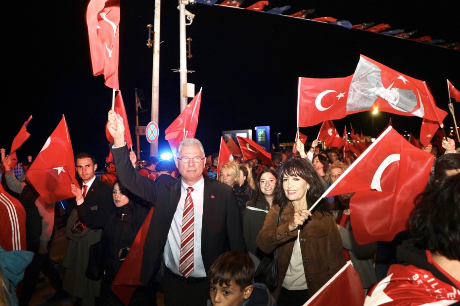 MUDANYA’DA DENİZDEN KARAYA CUMHURİYET COŞKUSU