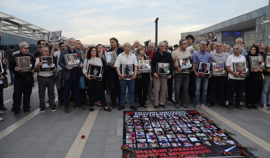 10 EKİM KATLİAMINI UNUTMAYACAĞIZ, UNUTTURMAYACAĞIZ!