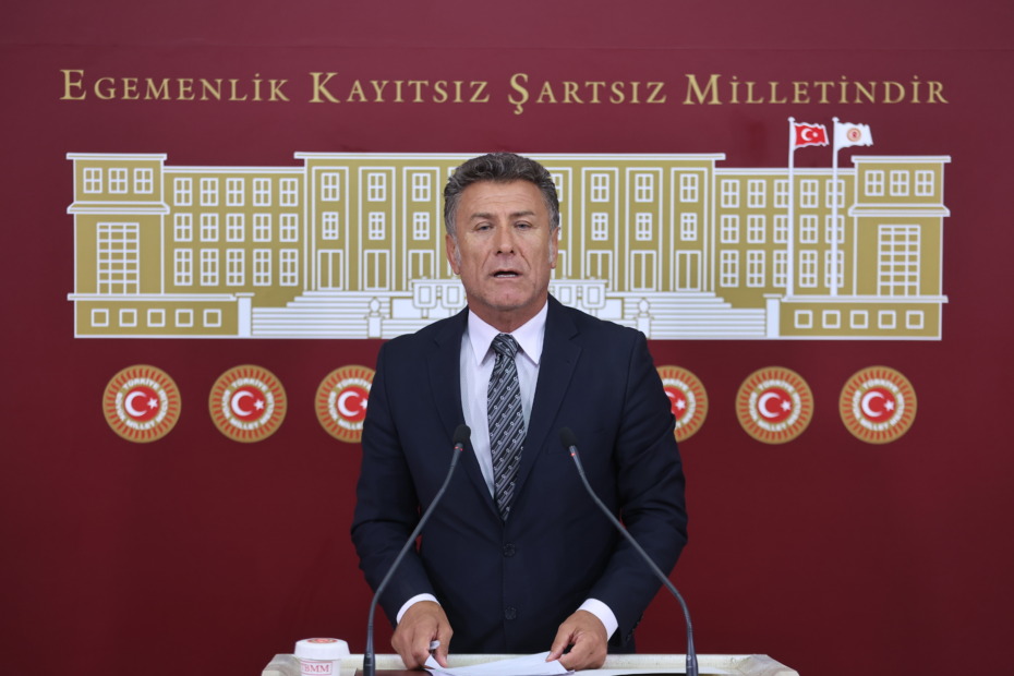 Orhan Sarıbal; “Mısır üreticisi ithalatla terbiye ediliyor ya da bile bile zarar ettiriliyor”