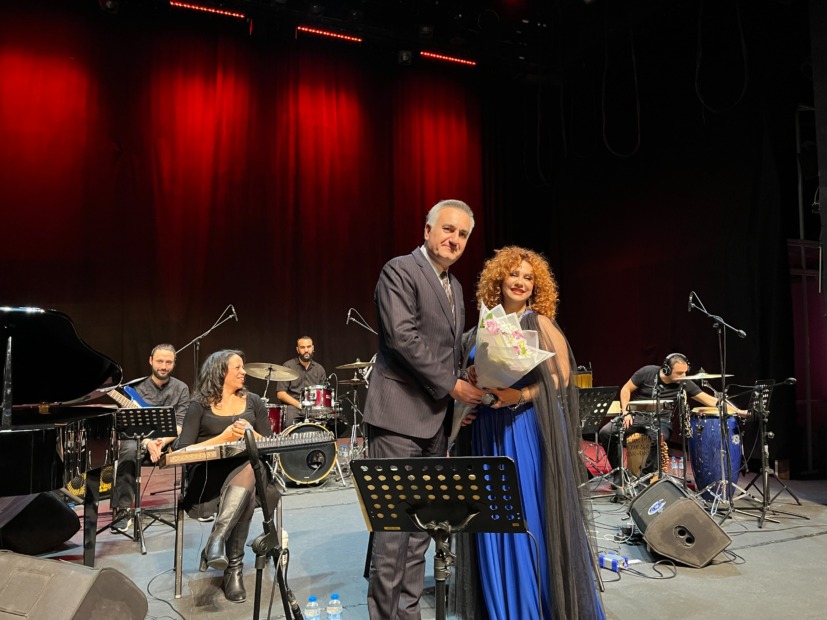 “Dünya Sesleri Bursa’da” konserleri Lena Chamamyan ile başladı