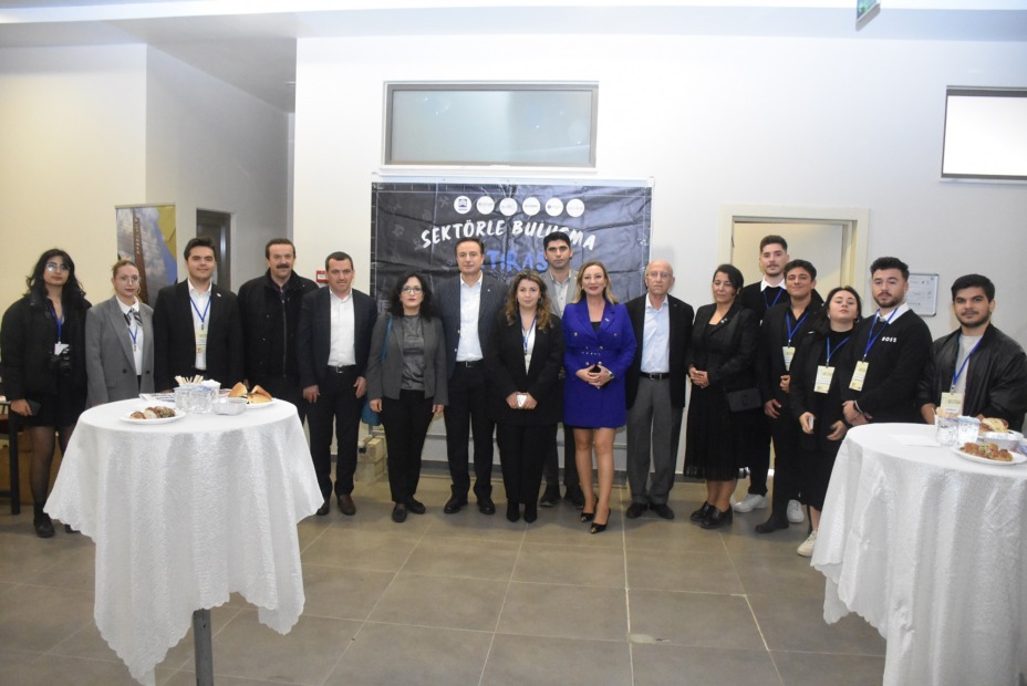 SEKTÖRÜN GELECEĞİNE TECRÜBE PAYLAŞIMI