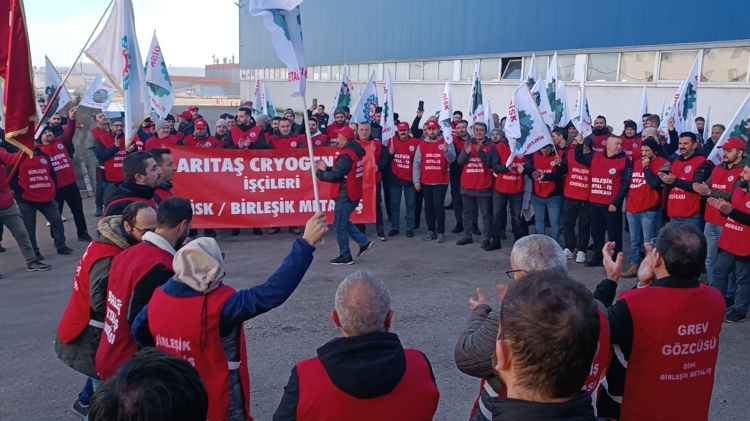 Birleşik Metal Bursa Şubesi grev yasağını tanımadı: Arıtaş Kriyojenik’te Grev Başladı.