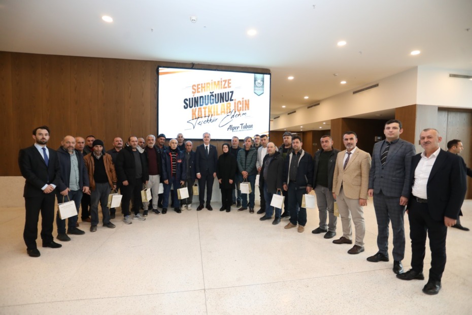 İNEGÖL BELEDİYESİ’NDEN EMEKLİ OLAN PERSONELLERE VEFA