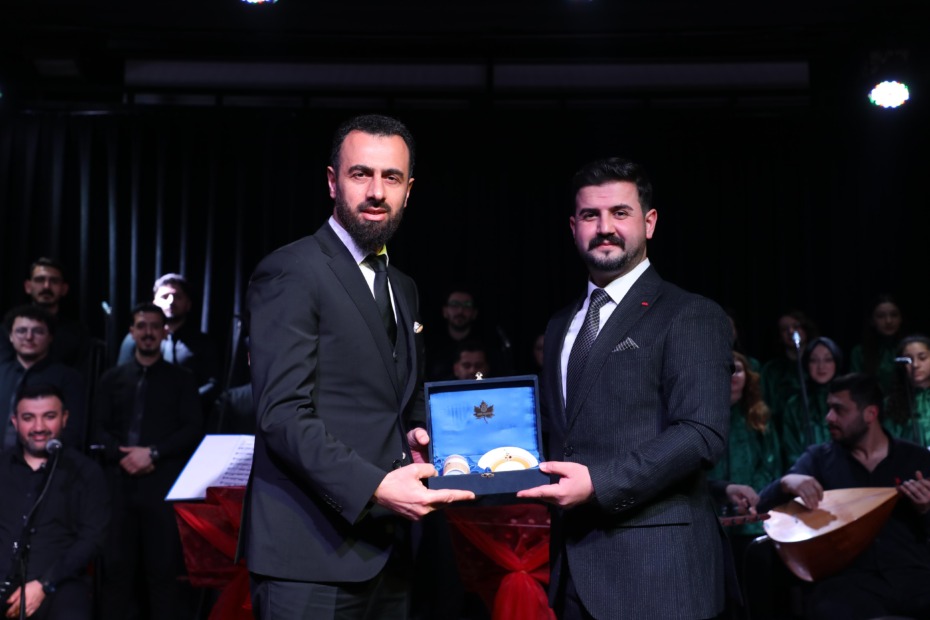 EGE RÜZGARI İNEGÖL’DE ESTİ; GENÇLİK KOROSU’NDAN MUHTEŞEM KONSER