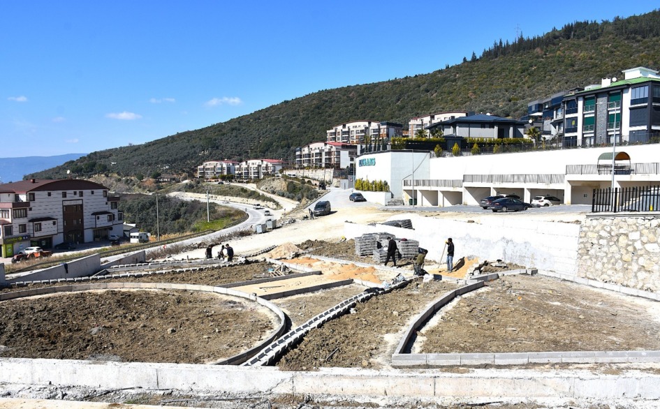 Gemlik Cumhuriyet Mahallesi’ne Yeni Park