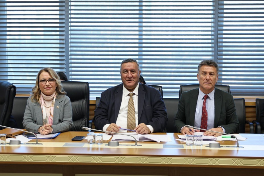 ORHAN SARIBAL: “İKLİM KANUNU ÜLKE KAYNAKLARININ SÖMÜRÜLMESİNİN YASASI OLACAK”