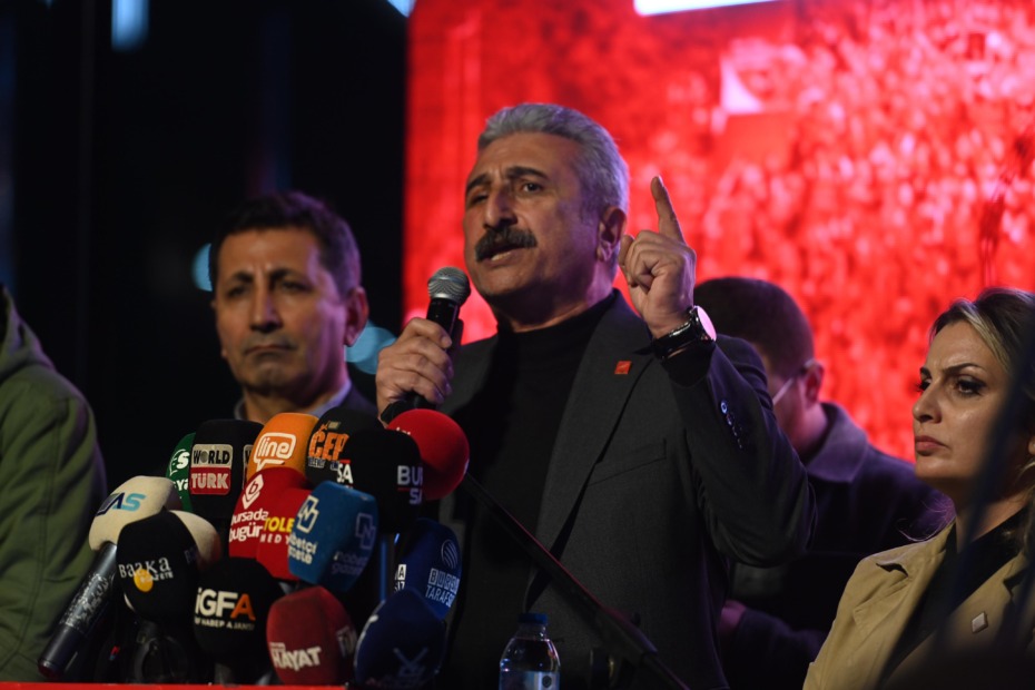 Bursa’da Ekrem İmamoğlu protestoları sürüyor: Bu ülkeyi bu düzenden kurtaracağız
