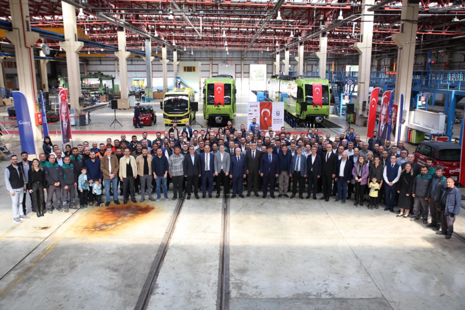 Başkan Bozbey’den bayramda çalışan ekiplere ziyaret