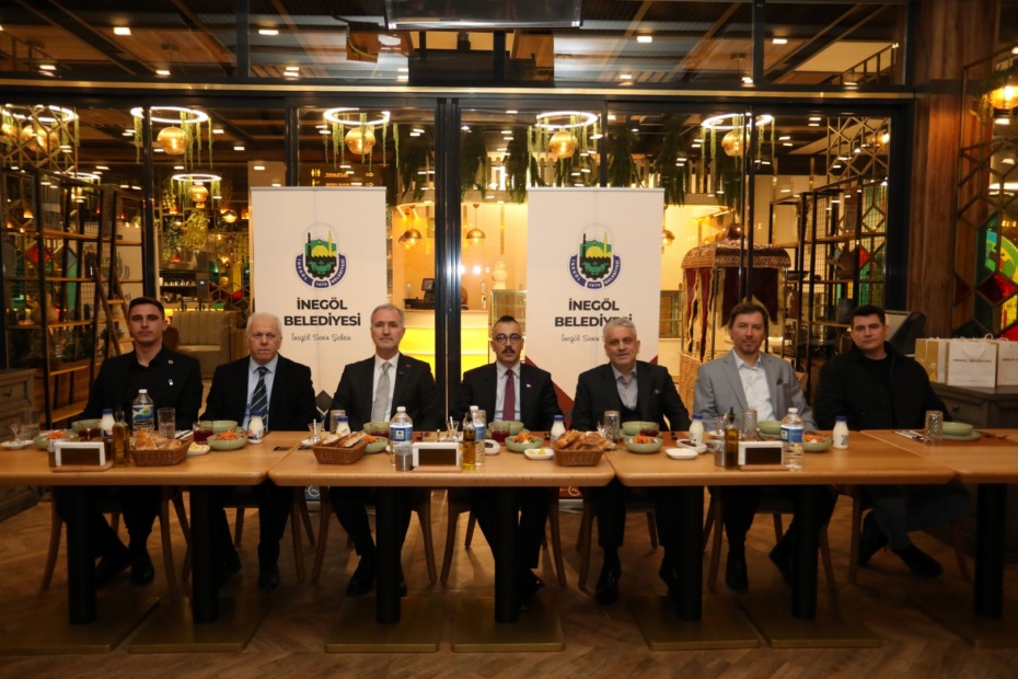 İNEGÖL’DE BİRLİK BERABERLİK SOFRASI KURULDU