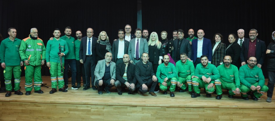 Temizlik işçileri bu kez kulakların pasını temizledi