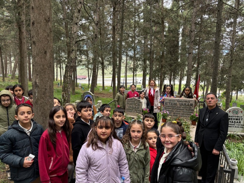 ŞEHİT ÖĞRETMEN ETEM YAŞAR İLKOKULU ÖĞRENCİLERİNDEN ANLAMLI ZİYARET