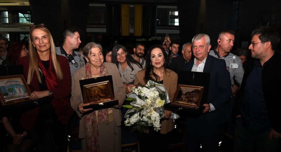 Türkan Şoray’a Osmangazi’de sevgi seli