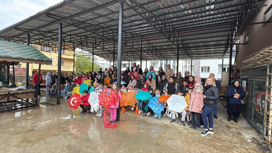 GEMLİK KENT KONSEYİ UÇURTMA FESTİVALİ DÜZENLİYOR