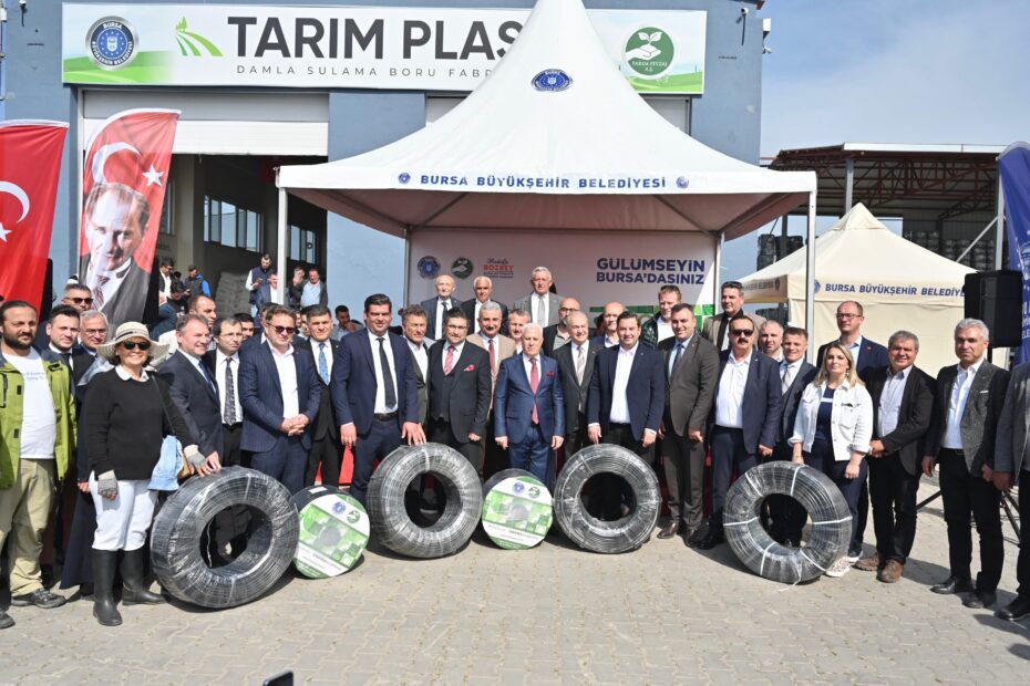 Bursa Büyükşehir’den çiftçiye büyük destek: Üreticiler sulama borularına kavuştu