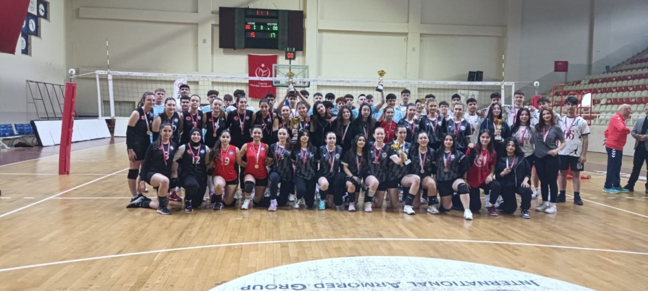 Gemlik’te 2. Küme Voleybol Turnuvası Sonuçlandı
