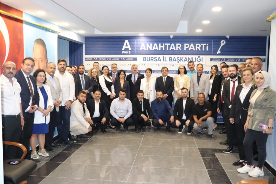 ANAHTAR PARTİ İL İSTİŞARE TOPLANTISI YOĞUN İLGİ GÖRDÜ