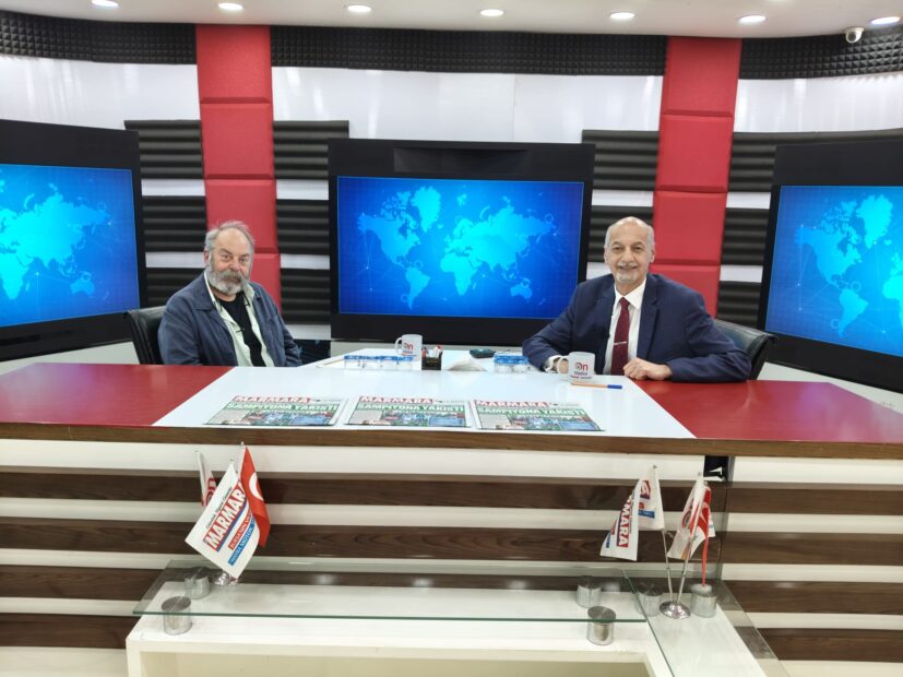 ALİ DÜŞENKALKAR; “TİYATRO İLE GÜLÜMSEYEN BİR BURSA VAR. SEYİRCİLERİMİZİ BEKLİYORUZ”