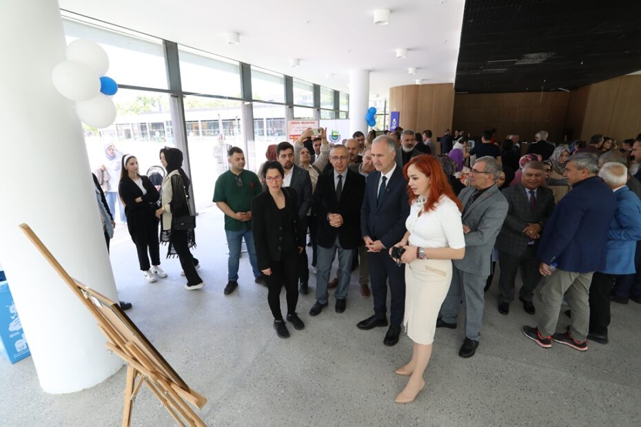 “SANA ANLATACAK BİR HİKÂYEM VAR” SERGİSİ AÇILDI