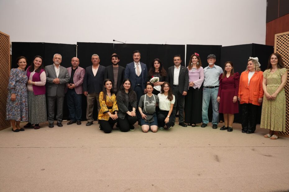 YENİŞEHİR’DE PROFESYONEL OYUNCULARA TAŞ ÇIKARDILAR
