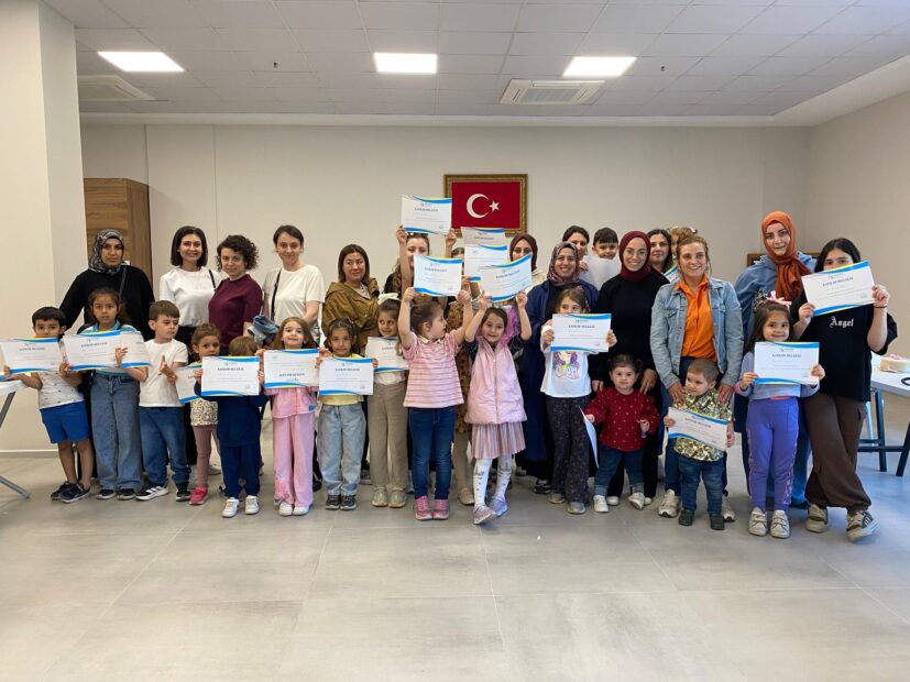 Karacabey Belediyesi’nden Anneler Günü’ne tatlı bir dokunuş