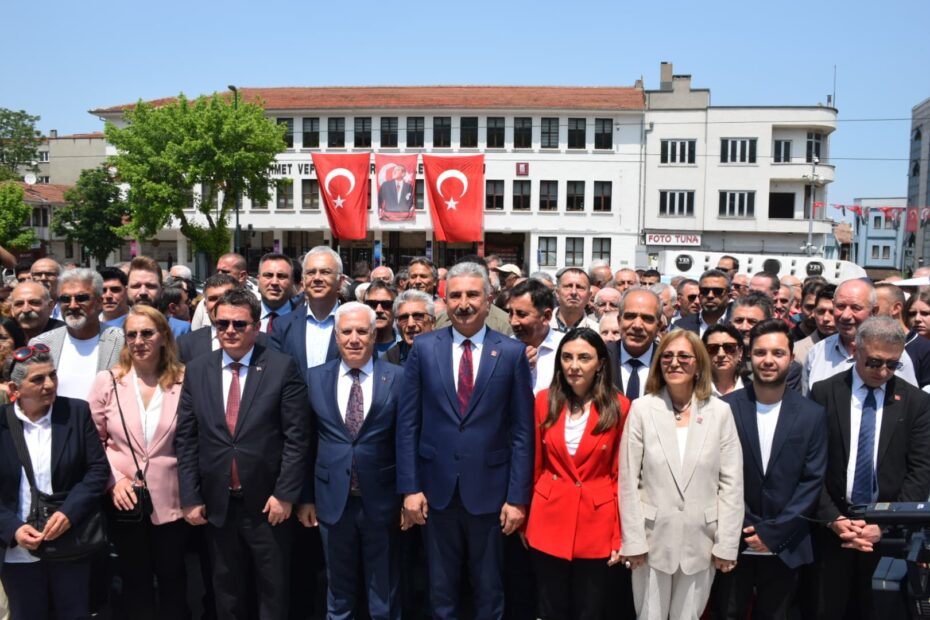 CHP Bursa İl Başkanı Nihat Yeşiltaş: “19 Mayıs karanlığa karşı yakılan bir umut ateşidir”