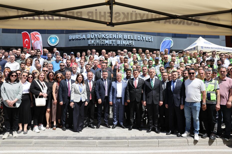 Başkan Bozbey, Büyükşehir ailesiyle bayramlaştı
