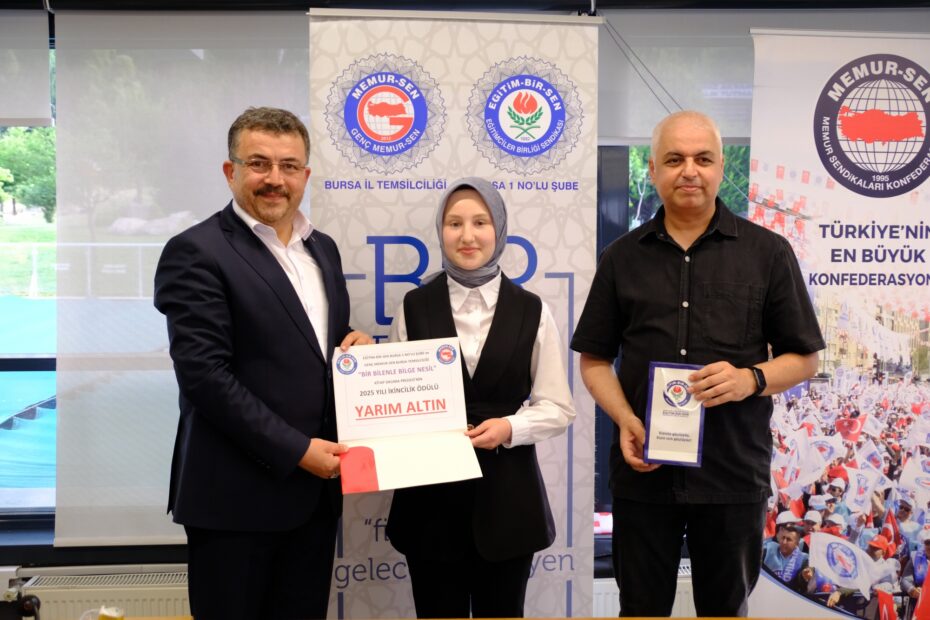 “GENÇLER KİTAPLA YARIŞTI, ALTINLA ÖDÜLLENDİRİLDİ”