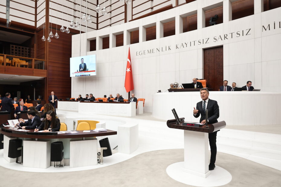 ORHAN SARIBAL; “BU TOPRAKLARA İHANET İÇİNDESİNİZ,SESSİZ KALAN SİZDEN BETER OLSUN”