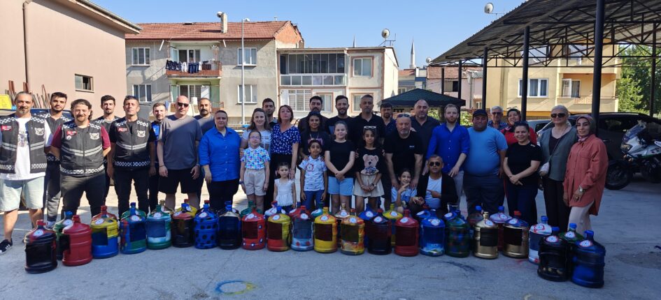 SOKAKTAKİ CANLAR SUSUZ KALMASIN