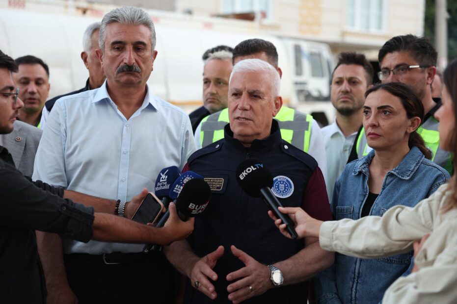 Başkan Bozbey’den yangın bölgesine ziyaret