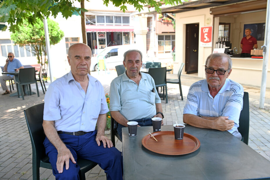 Koğukçınar Emekliler Lokali, mahallelinin uğrak noktası oldu
