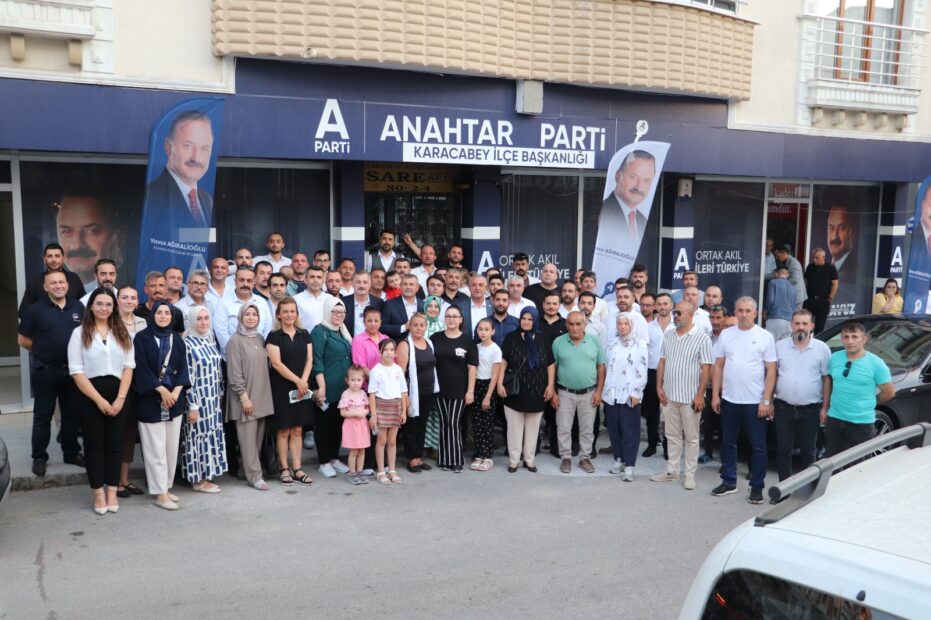 Karacabey’de 120 kişi Anahtar Parti’ye katıldı