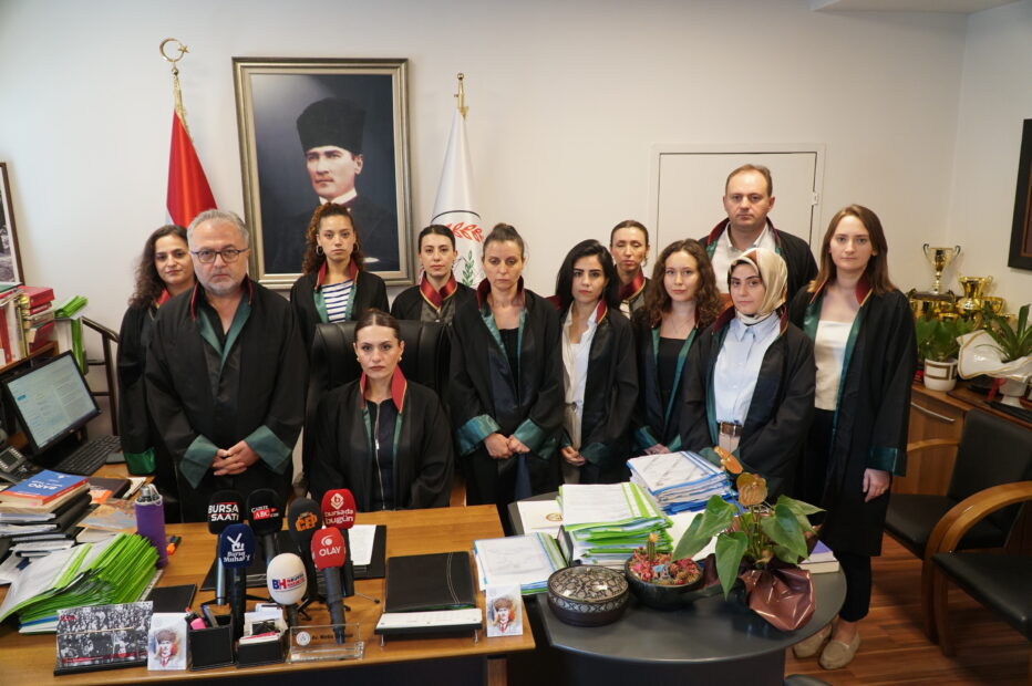 Bursa Barosu Kadın Hakları Merkezi: -Tarifsiz bir acı ve öfkeyle doluyuz!