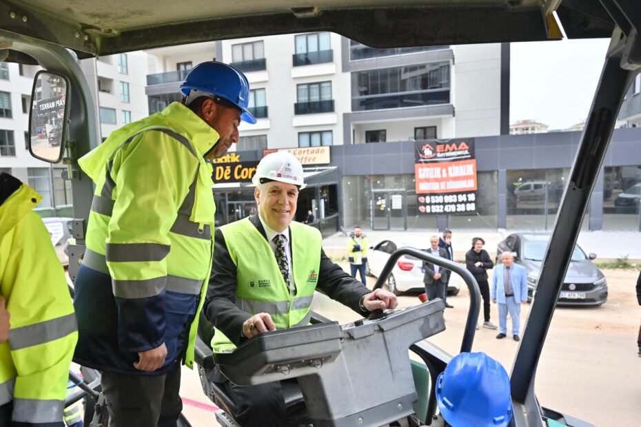 Büyükşehir’le kırsal kesimde yol kalitesi artıyor