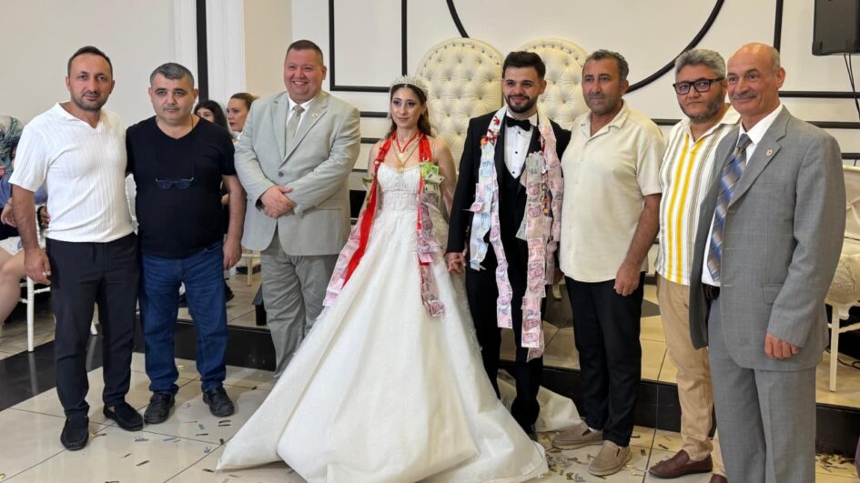 Peçenek ve Sarıköse Ailelerinin Mutlu Günü