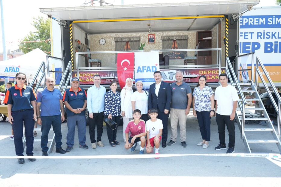 DEPREM SİMÜLASYON TIRI’NA YENİŞEHİRLİLERDEN YOĞUN İLGİ